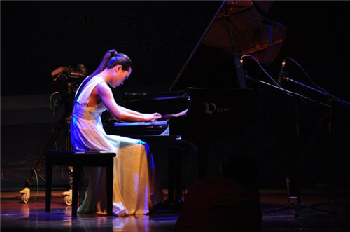 维瓦尔弟钢琴助阵—2014濮阳浪漫之声钢琴演奏会
